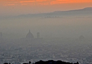 Firenze nella nebbia, possibile scenario del meteo a Dicembre