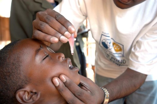 Milioni di bambini vaccinati dal Rotary nel mondo contro la polio
