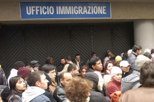 Code in tutti gli uffici immigrazione d'Italia