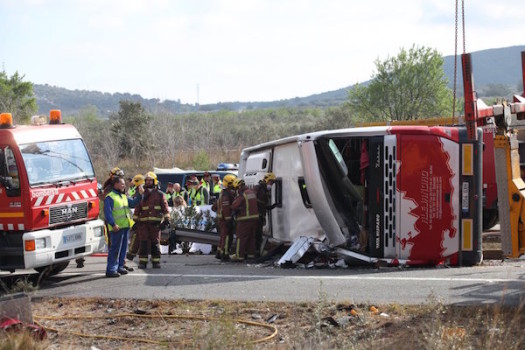 Ii tragico incidente del bus con a bordo un gruppo di studenti Erasmus