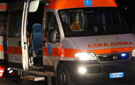 I tre feriti sono stati portati all'ospedale di Santa Maria Nuova