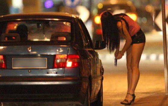 Per combattere la prostituzione la Francia si multano i clienti 