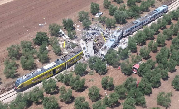 Il tragico scontro ferroviario in Puglia tra Andria e Corato