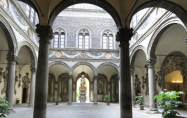 Il cortile di Michelozzo dentro Palazzo Medici Riccardi a Firenze