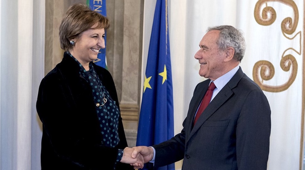 Il presidente del Senato Pietro Grasso si congratula con la nuova vice presidente Rosa Maria Di Giorgi