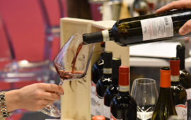 Il vino toscano conquista i mercati