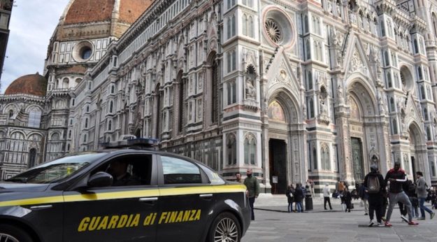 Operazione contro il narcotraffico condotta dalla Guardia di Finanza di Firenze