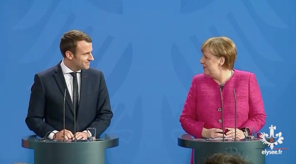 Emmanuel Macron e Angela Merkel