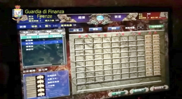 Una delle slot machine utilizzata in modo illecito scoperta dalla Guardia di Finanza di Firenze