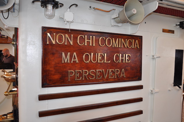 Il motto di Nave Vespucci