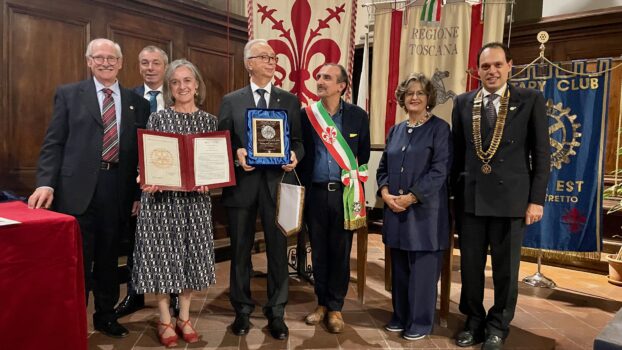 La soprintendente Emanuela Daffra riceve il premio Columbus 2022 per l'Opificio delle Pietre Dure