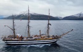 Nave Vespucci in navigazione verso Capo Horn